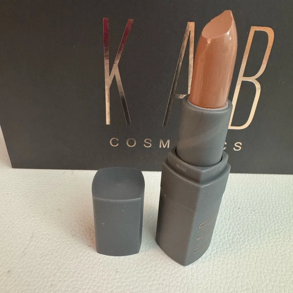 KAB Cosmetics Ready By 8 lip set
